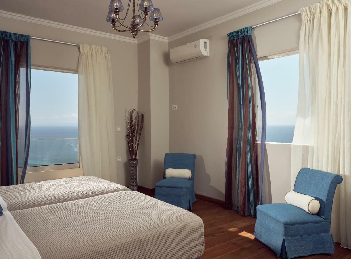 Golden July Luxury Villa Akrotiri  ภายนอก รูปภาพ