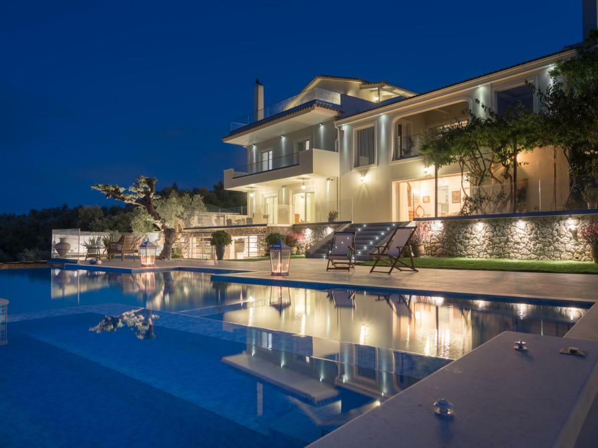 Golden July Luxury Villa Akrotiri  ภายนอก รูปภาพ