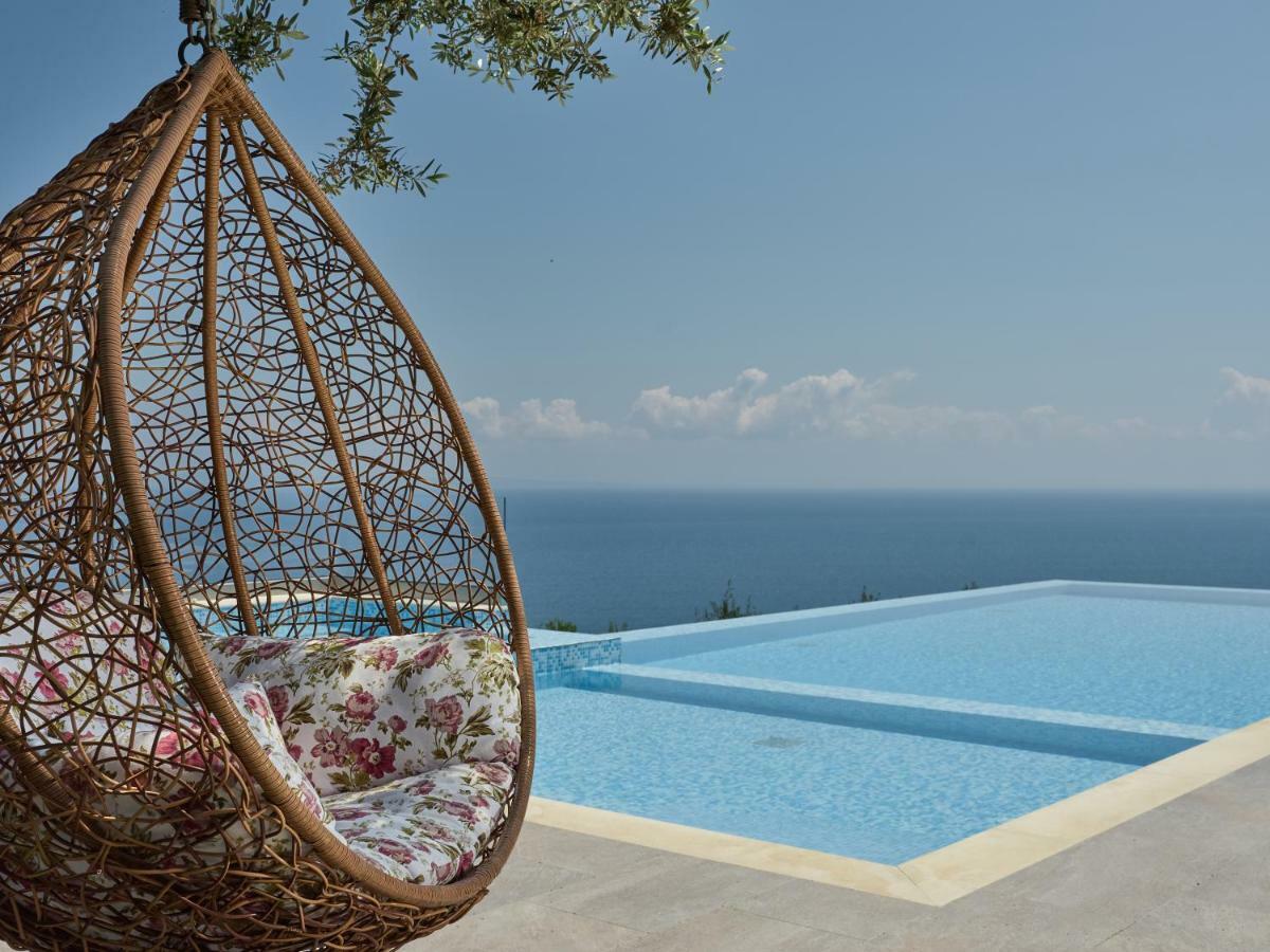 Golden July Luxury Villa Akrotiri  ภายนอก รูปภาพ