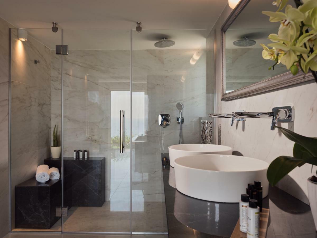 Golden July Luxury Villa Akrotiri  ภายนอก รูปภาพ