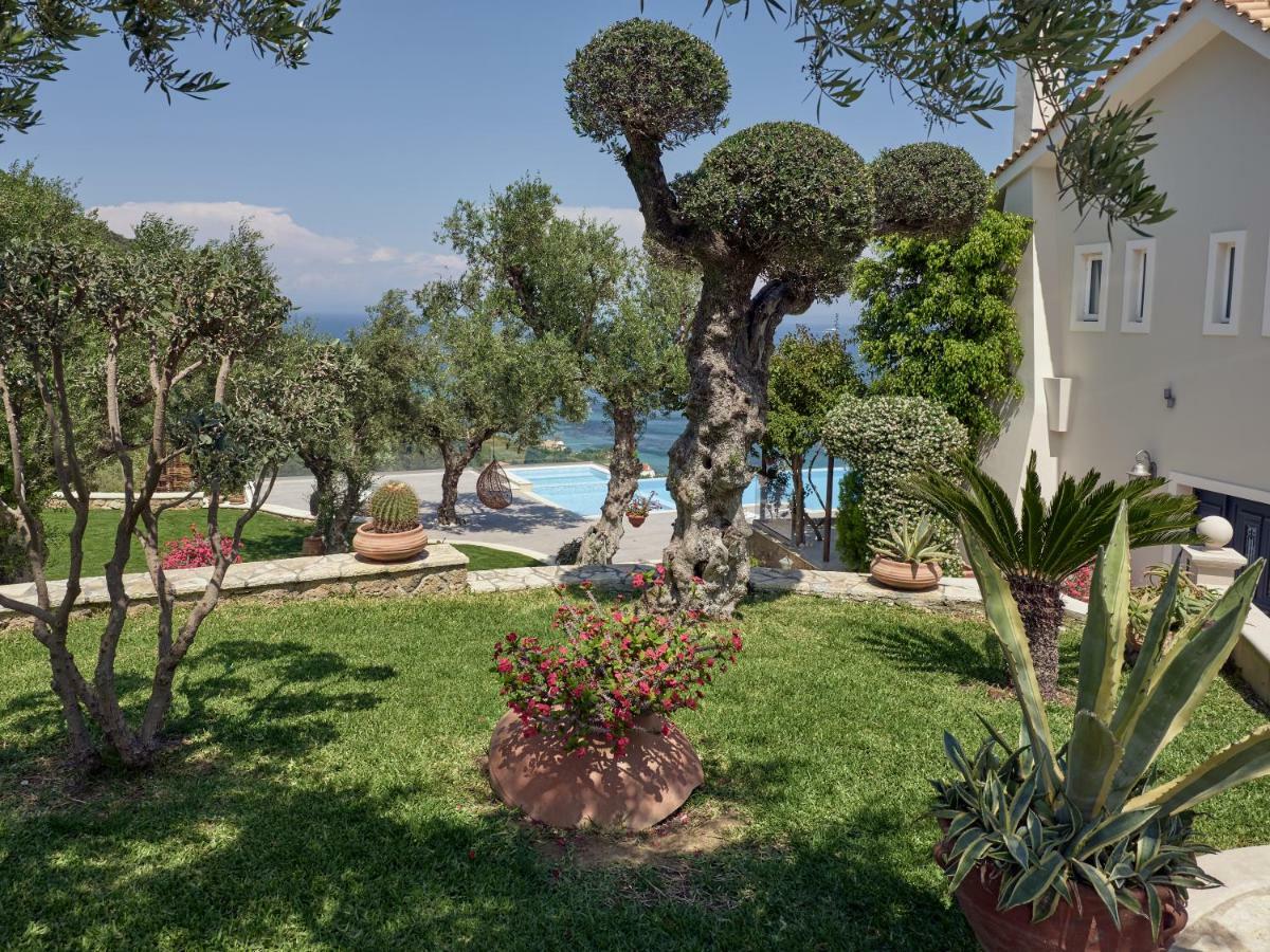 Golden July Luxury Villa Akrotiri  ภายนอก รูปภาพ